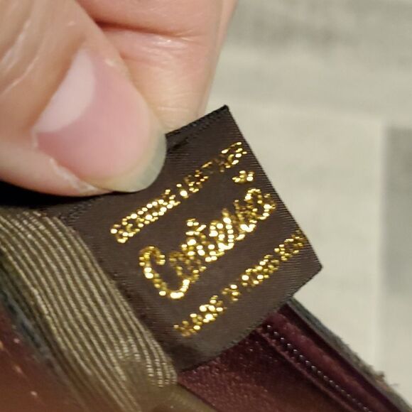 GUC Vintage Maroon Medium Leather Clutch - Picture 4 of 10